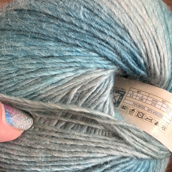 Chloe Yarn in Color Ocean Water by Yarn Bee, Wool Blend, New!! - Picture 8 of 9